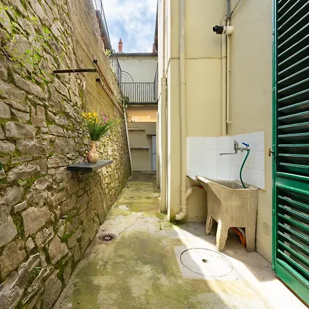 Appartamento Con Terrazza Nel Centro Di *